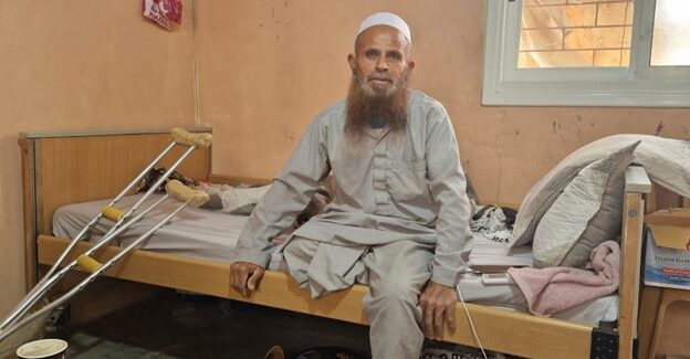 Sheikh Saeed at home following his operation.